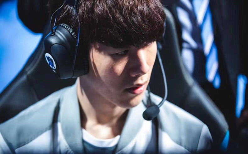 FURIA Esports 击败 NAVI，成为 2025 年 Thunderpick 世界锦标赛的冠军